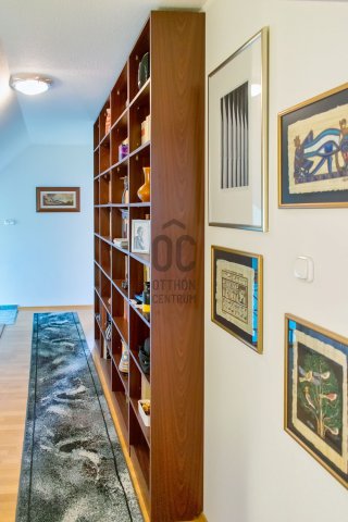 Eladó családi ház, Siófokon 199 M Ft, 7 szobás
