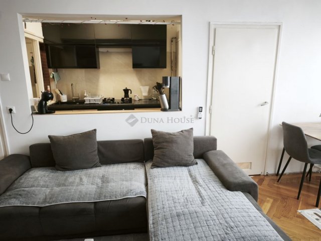 Eladó téglalakás, Szombathelyen 33.9 M Ft, 2 szobás