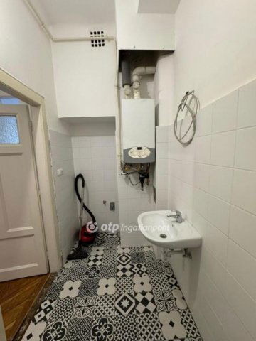 Eladó téglalakás, Budapesten, VII. kerületben 84.9 M Ft