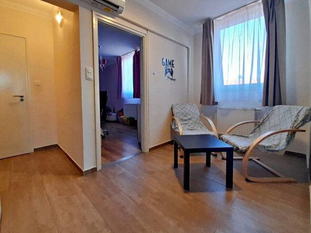 Eladó családi ház, Békéscsabán 79.9 M Ft, 6 szobás