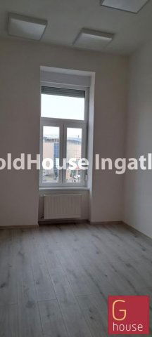 Eladó téglalakás, Budapesten, II. kerületben, Széna téren