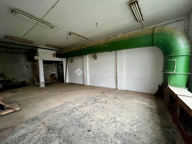 Eladó üzlethelyiség, Ófalun 38.5 M Ft / költözzbe.hu