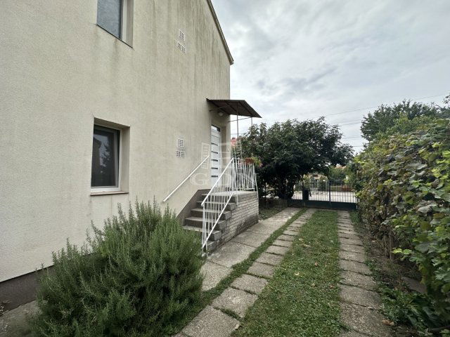 Kiadó téglalakás, albérlet, Székesfehérvárott 265 E Ft / hó