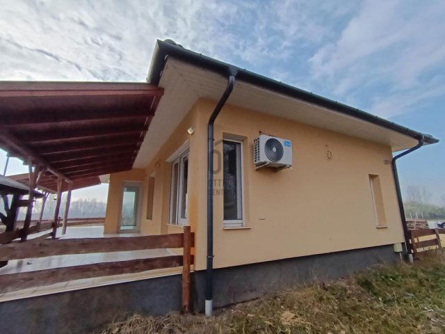 Eladó családi ház, Dunaharasztin 217 M Ft, 3 szobás