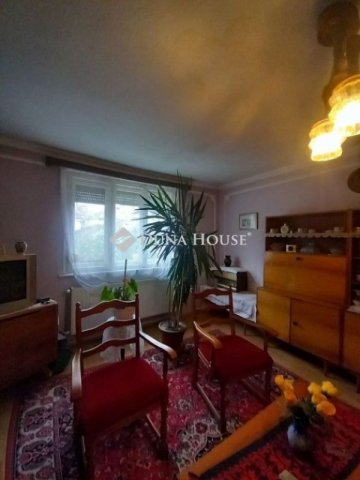 Eladó családi ház, Kecskeméten 15 M Ft, 2 szobás