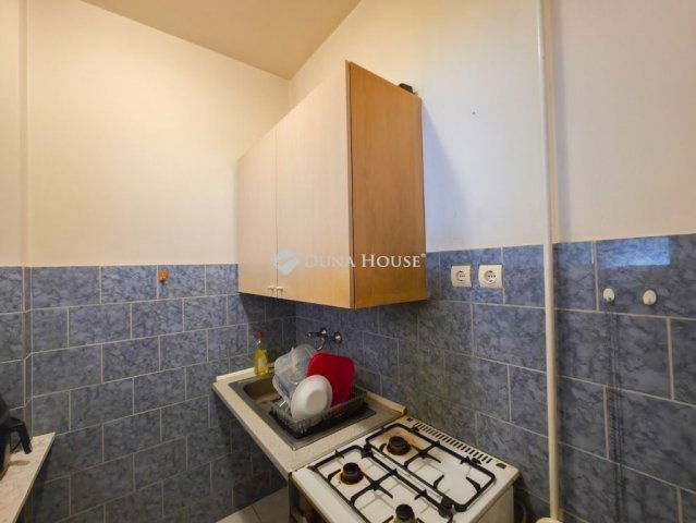 Eladó téglalakás, Budapesten, VII. kerületben 64.9 M Ft