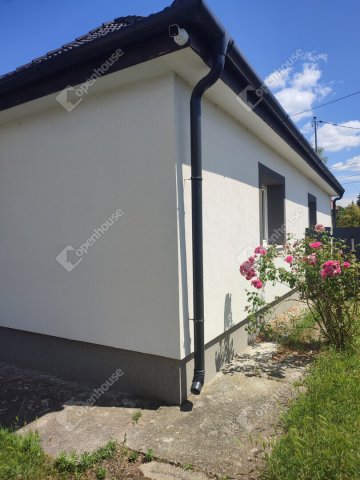 Kiadó családi ház, albérlet, Tatán 675 E Ft / hó, 4 szobás