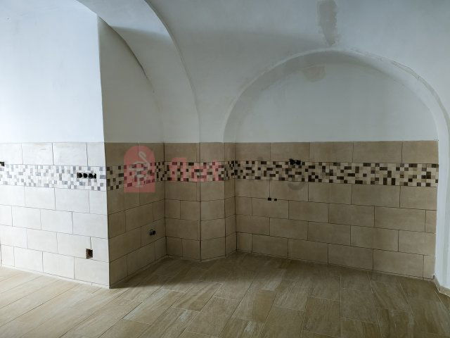Eladó téglalakás, Pécsett 34.9 M Ft, 2 szobás
