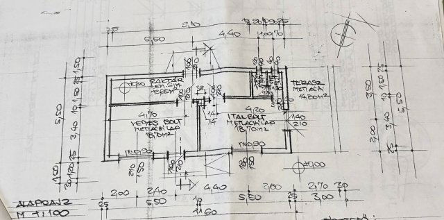 Eladó családi ház, Ököritófülpösön 12 M Ft, 2 szobás