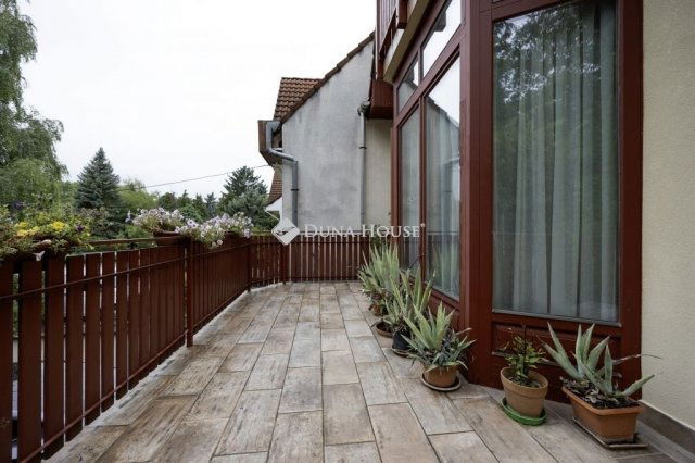 Eladó családi ház, Budapesten, II. kerületben 215 M Ft, 5 szobás