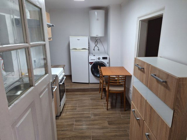 Kiadó sorház, albérlet, Kerepesen 150 E Ft / hó, 1 szobás