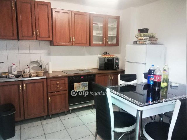 Eladó ikerház, Miskolcon 13.9 M Ft, 1+1 szobás