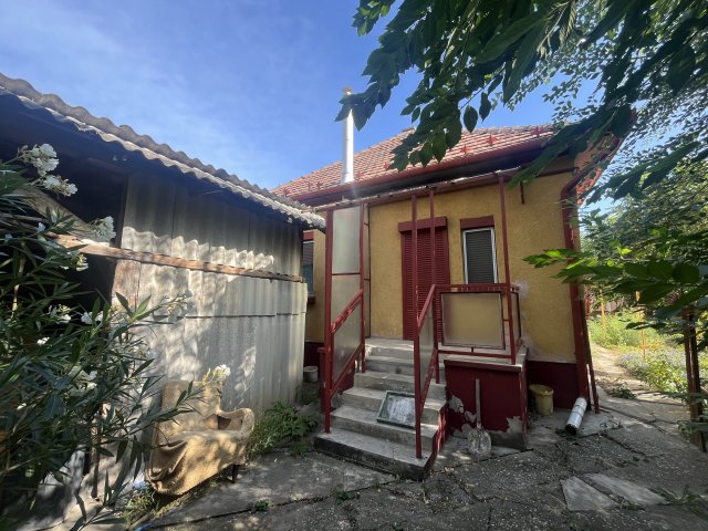 Eladó családi ház, Monoron, Vörösmarty utcában 56.5 M Ft