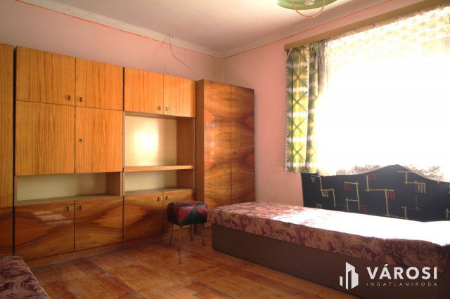 Eladó családi ház, Vizsláson 6 M Ft, 2 szobás