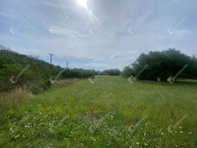 Eladó telek, Hegyeshalomban 23.487 M Ft / költözzbe.hu