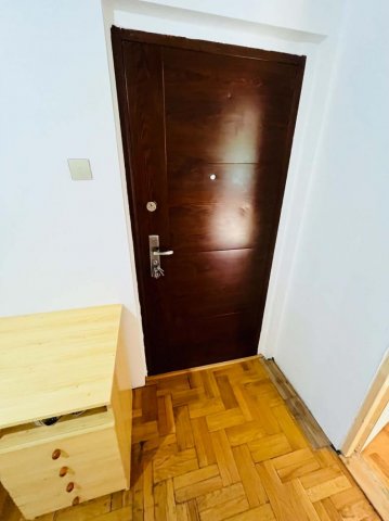 Eladó panellakás, Tatabányán 47.9 M Ft, 3+1 szobás