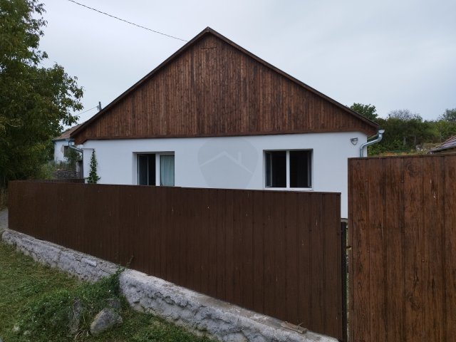 Eladó családi ház, Bujákon 29.99 M Ft, 3 szobás