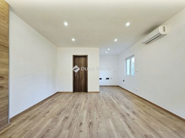 Eladó ikerház, Gödön 44.9 M Ft, 1 szobás / költözzbe.hu