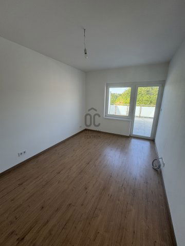 Eladó ikerház, Nyíregyházán 75 M Ft, 5 szobás