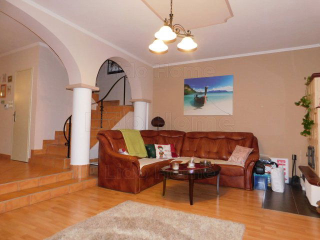 Eladó családi ház, Vonyarcvashegyen 117 M Ft, 5 szobás