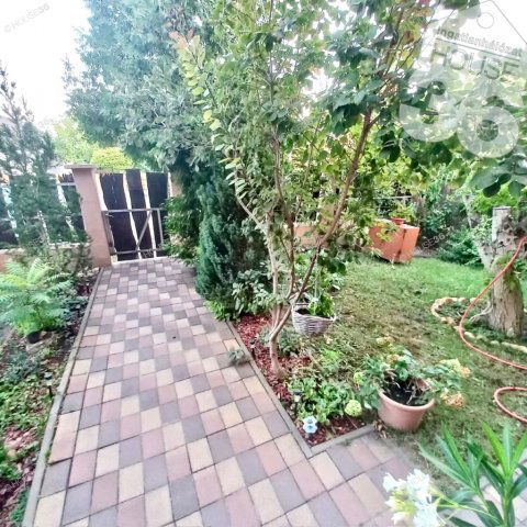 Eladó családi ház, Helvécián 89.99 M Ft, 5 szobás