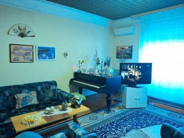 Eladó családi ház, Dunaharasztin 110 M Ft, 6 szobás