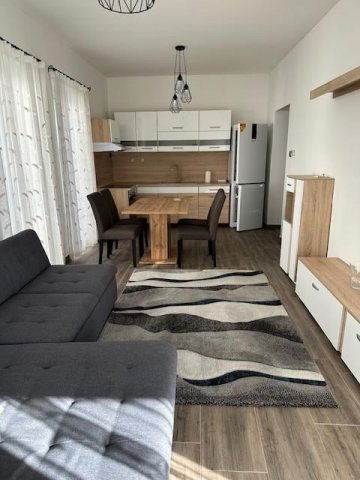 Kiadó téglalakás, albérlet, Hajdúszoboszlón 235 E Ft / hó