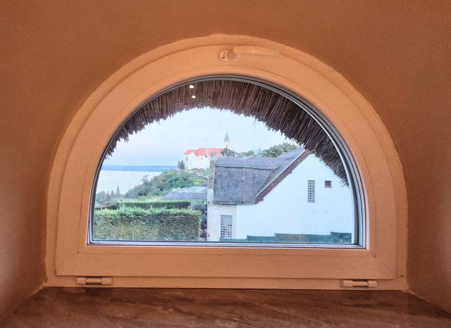 Eladó családi ház, Tihanyban, Pisky sétányon 650 M Ft, 4 szobás