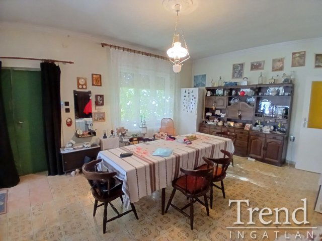 Eladó családi ház, Ercsiben 69.9 M Ft, 4 szobás