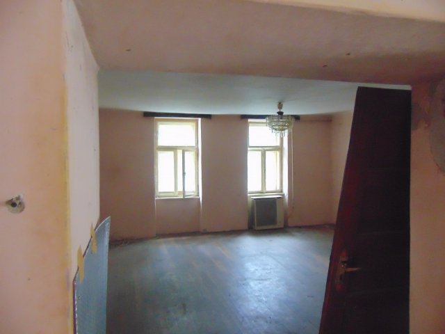 Eladó családi ház, Békéscsabán 24.99 M Ft, 4 szobás