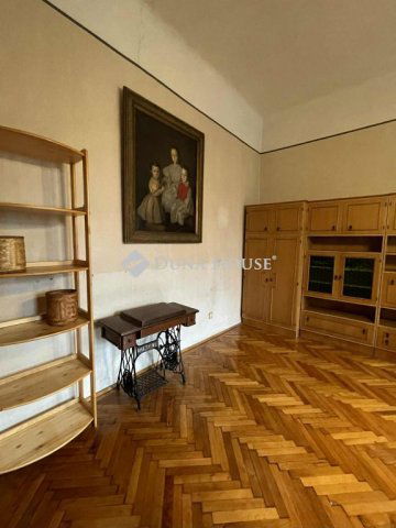 Eladó téglalakás, Budapesten, VI. kerületben 129.9 M Ft