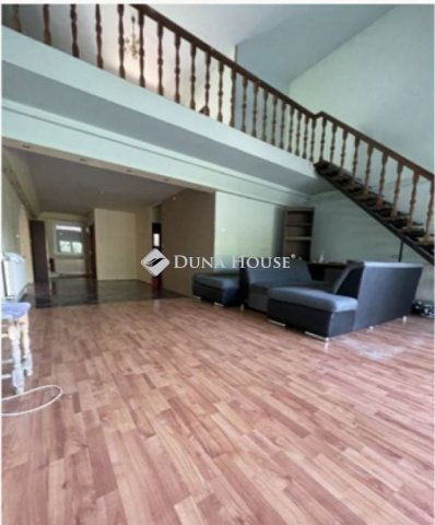 Eladó sorház, Pécsett 89.9 M Ft, 5 szobás / költözzbe.hu