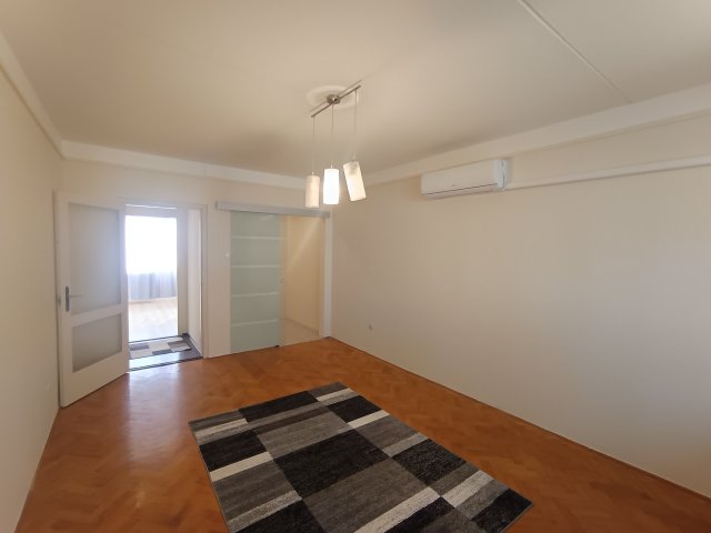 Kiadó panellakás, albérlet, Miskolcon 140 E Ft / hó, 2 szobás