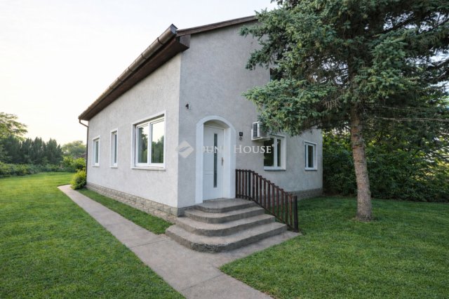 Eladó családi ház, Érden 86 M Ft, 2 szobás