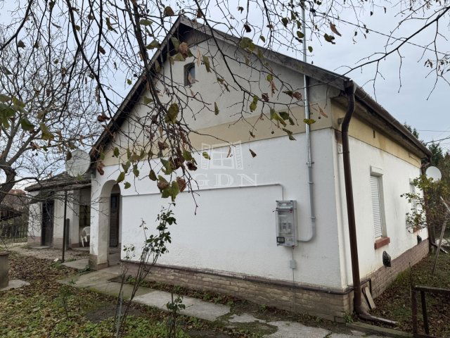Eladó családi ház, Abában 28.9 M Ft, 2 szobás
