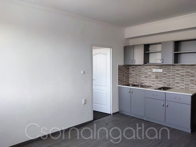 Kiadó téglalakás, albérlet, Kapuváron 124 E Ft / hó, 2 szobás