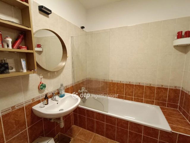 Eladó téglalakás, Budapesten, X. kerületben 72.5 M Ft, 2 szobás