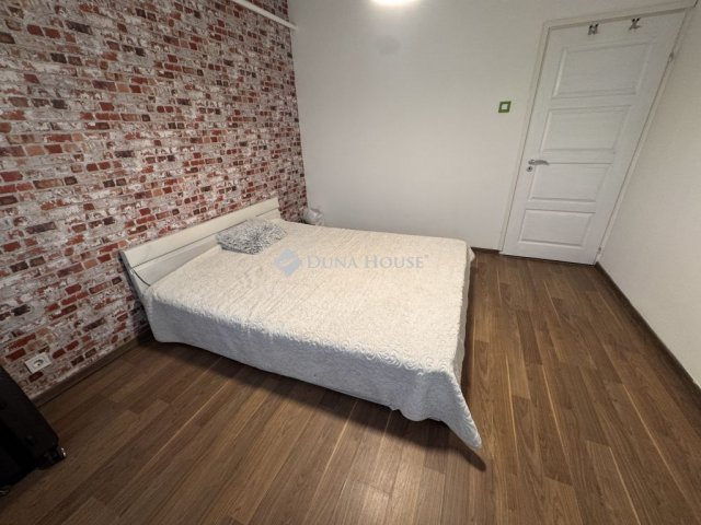 Eladó panellakás, Zalaegerszegen, Platán soron 35 M Ft, 2 szobás