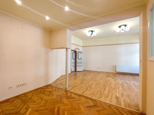 Eladó családi ház, Székesfehérvárott 135 M Ft, 4 szobás