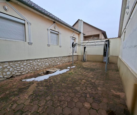 Eladó családi ház, Felsőzsolcán 74.9 M Ft, 4 szobás