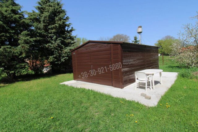 Eladó ikerház, Lőrinciben 29 M Ft, 2 szobás