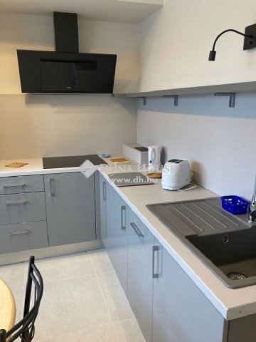 Kiadó panellakás, albérlet, Debrecenben 424 E Ft / hó, 2 szobás