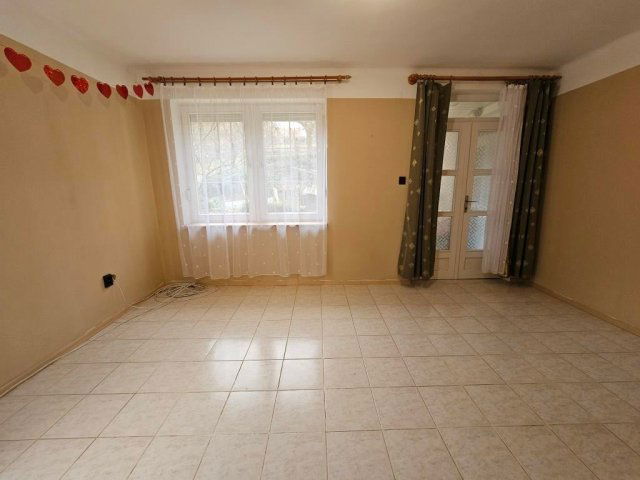 Kiadó téglalakás, albérlet, Kaposváron, Bláthy Ottó utcában