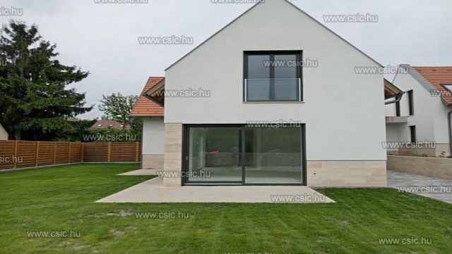 Eladó családi ház, Nagykovácsiban 255 M Ft, 6 szobás