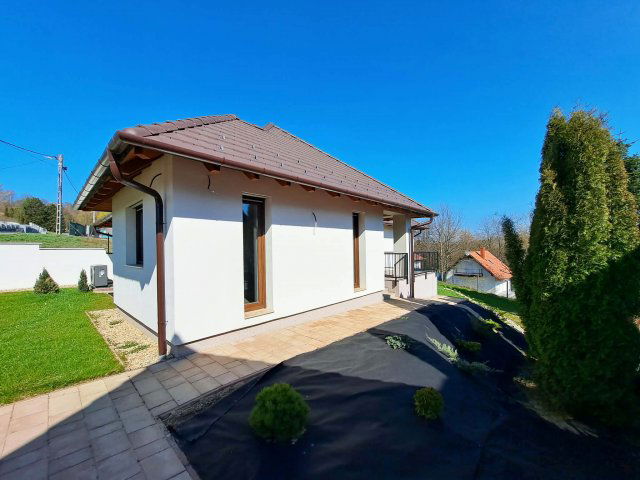 Eladó családi ház, Zalacsányon 149.5 M Ft, 4 szobás