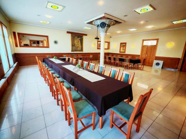 Eladó üzlethelyiség, Csurgón 189 M Ft, 7 szobás