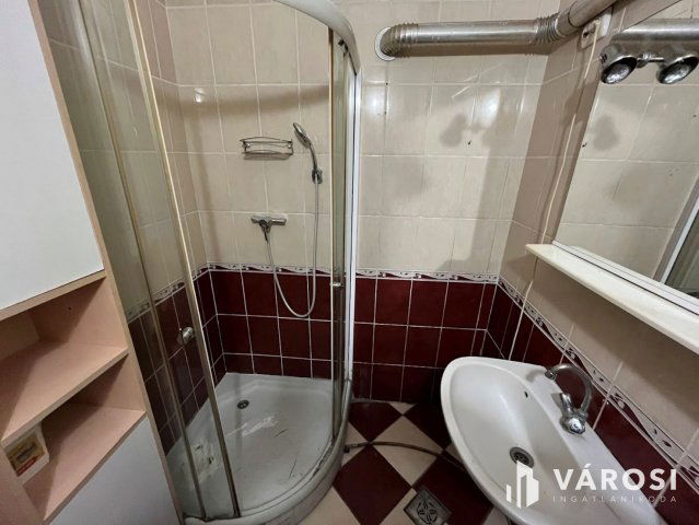 Eladó családi ház, Debrecenben 33.9 M Ft, 2 szobás