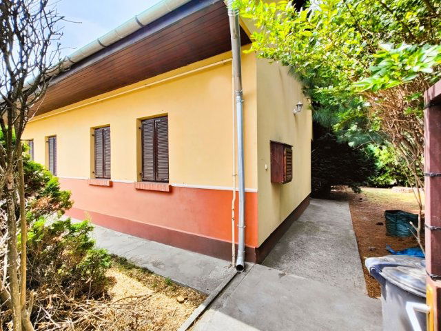 Eladó családi ház, Budapesten, XVIII. kerületben 139.9 M Ft