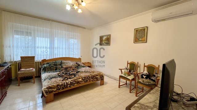 Eladó családi ház, Csengődön 64.9 M Ft, 4 szobás