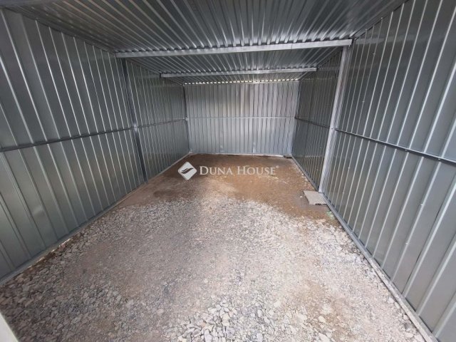 Kiadó garázs, Pécsett 25 E Ft / hó / költözzbe.hu